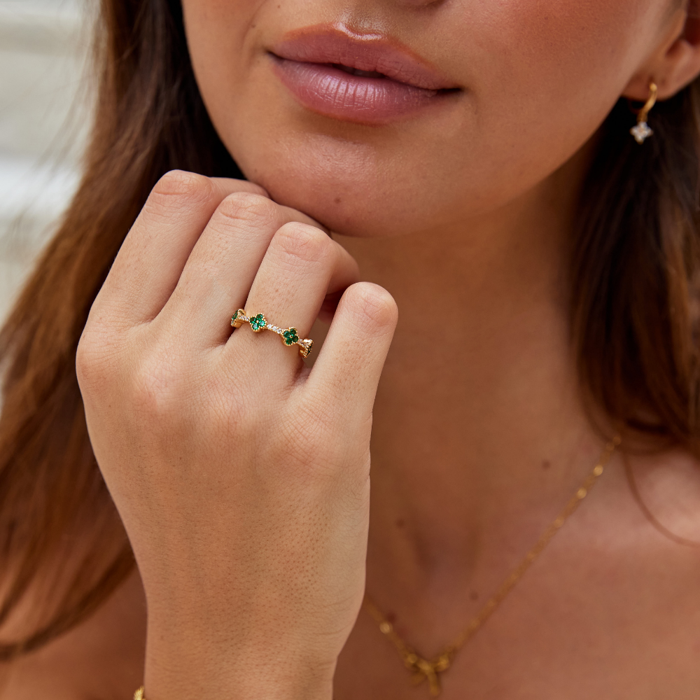 ParisPeak™ | Bague Porte-Bonheur Avec Trèfle Et Cristaux