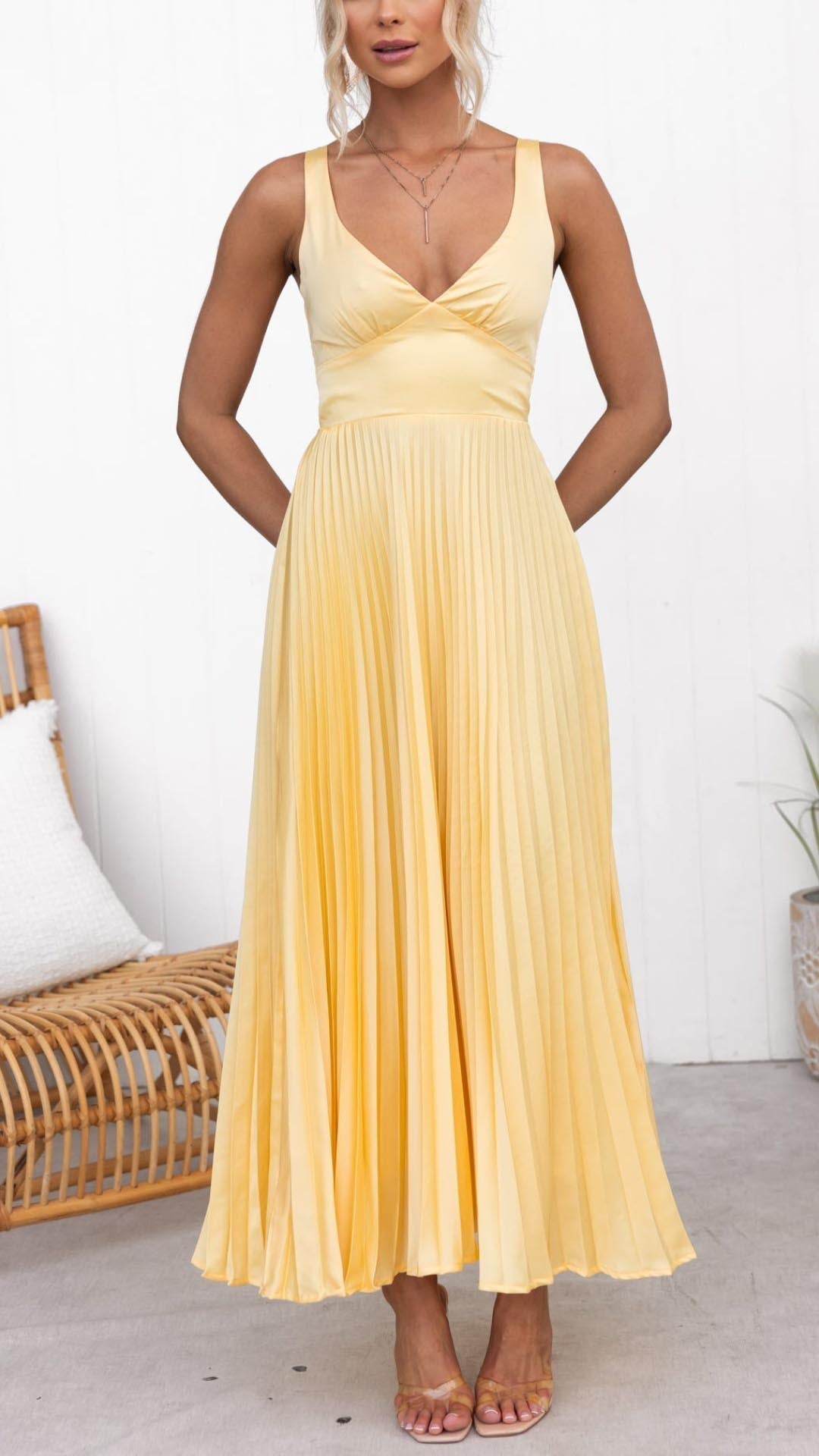 Lucienne™ | Robe Longue Plissée Jaune – Légère, Lumineuse & Élégante