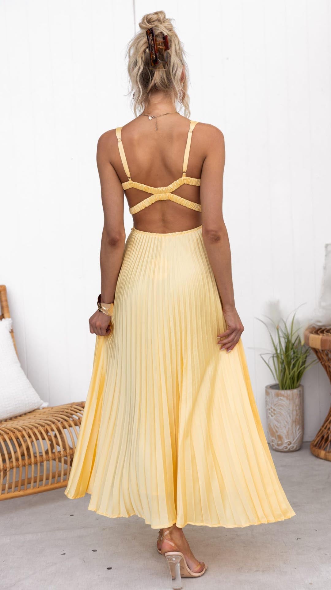 Lucienne™ | Robe Longue Plissée Jaune – Légère, Lumineuse & Élégante
