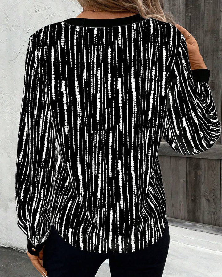 Mara™ | Blouse Légère Imprimée avec Décolleté en V et Boutons Élégants